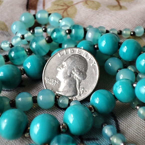 Aqua Turquoise 4 Strand Glass Beaded Necklace Vintage EUC A Mermaid Wore This - Picture 11 of 12
